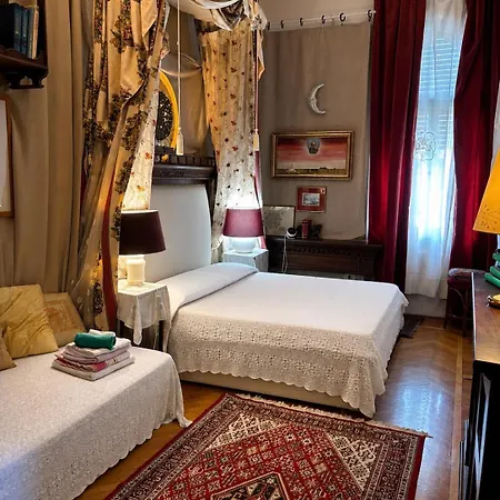 Πανσιόν Casa Lovisoni 3*